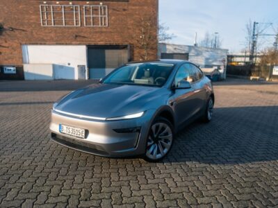 Tesla na dnie, Mazda na szczycie. Oto motoryzacyjne hity i kity